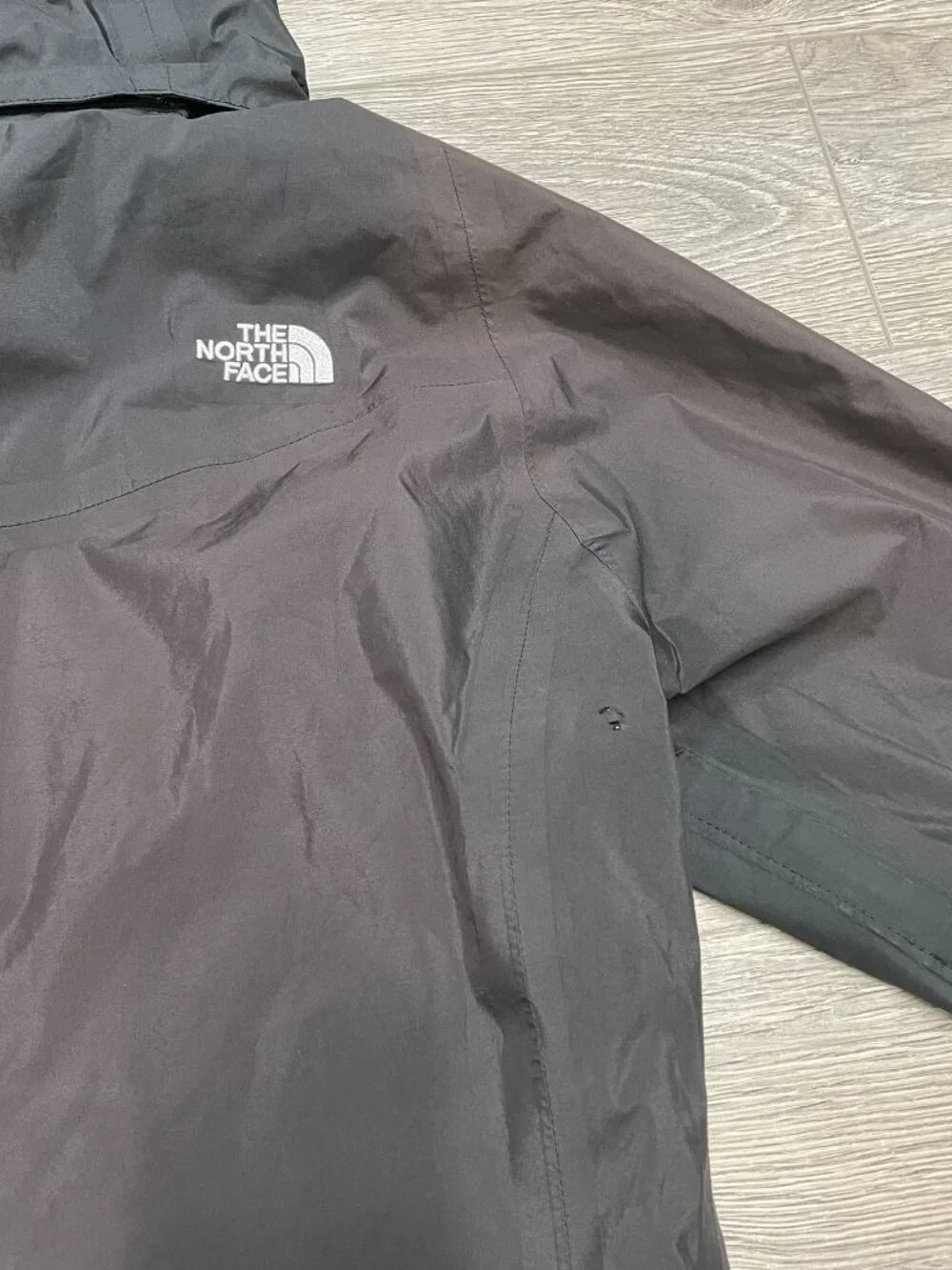 The North Face Womens Black Gore-Tex Rain Jacket Hooded Waterproof Shell Size S - Picture 7 of 16